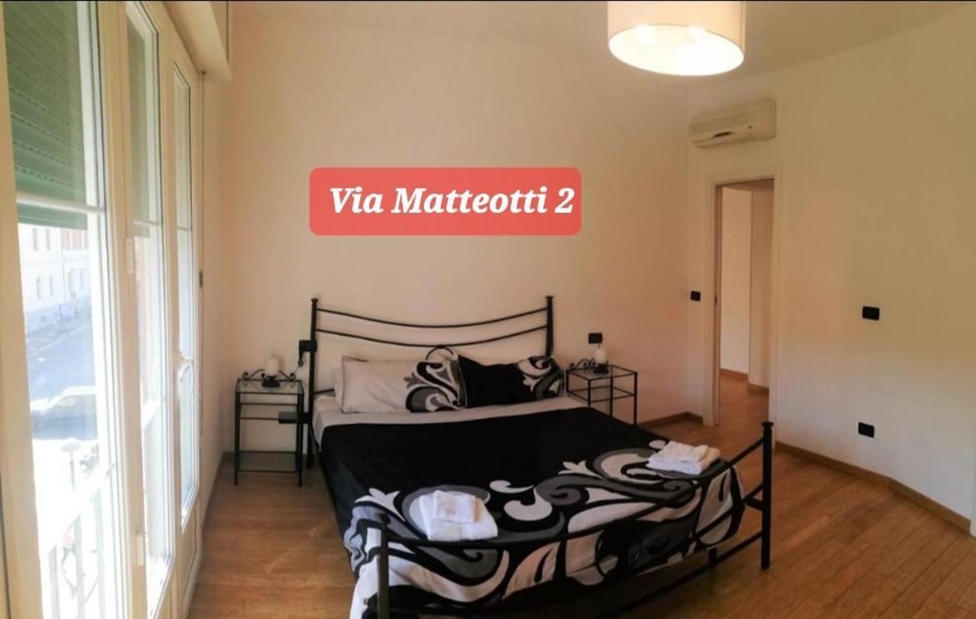 Via Matteotti & Via Carracci Apartments Bolonha Exterior foto